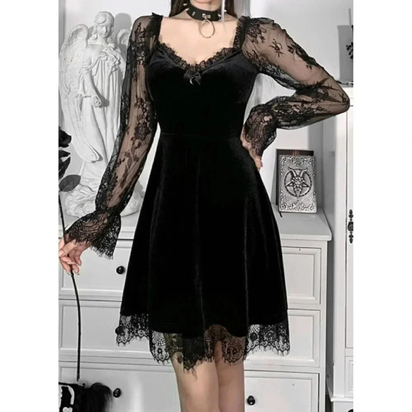 Sleeveless  Lace Lolita A-Line Mini Spaghetti Strap Velvet Dresses For Women - Picture 3 of 7